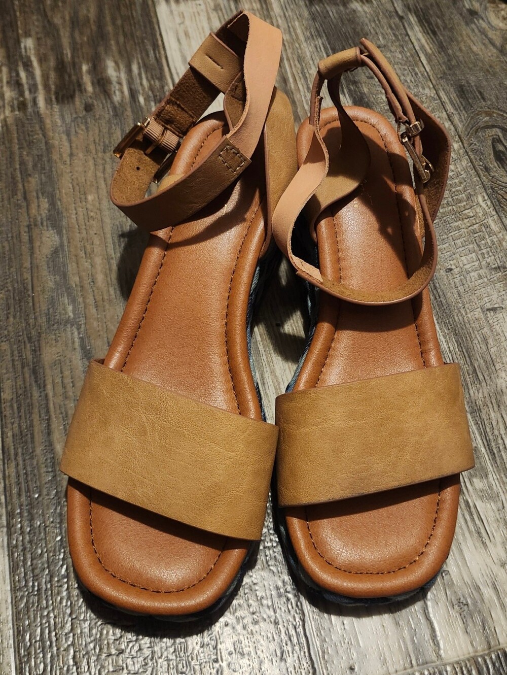 Tan Open-Toe Ankle Strap Wedges Size 9 NWT